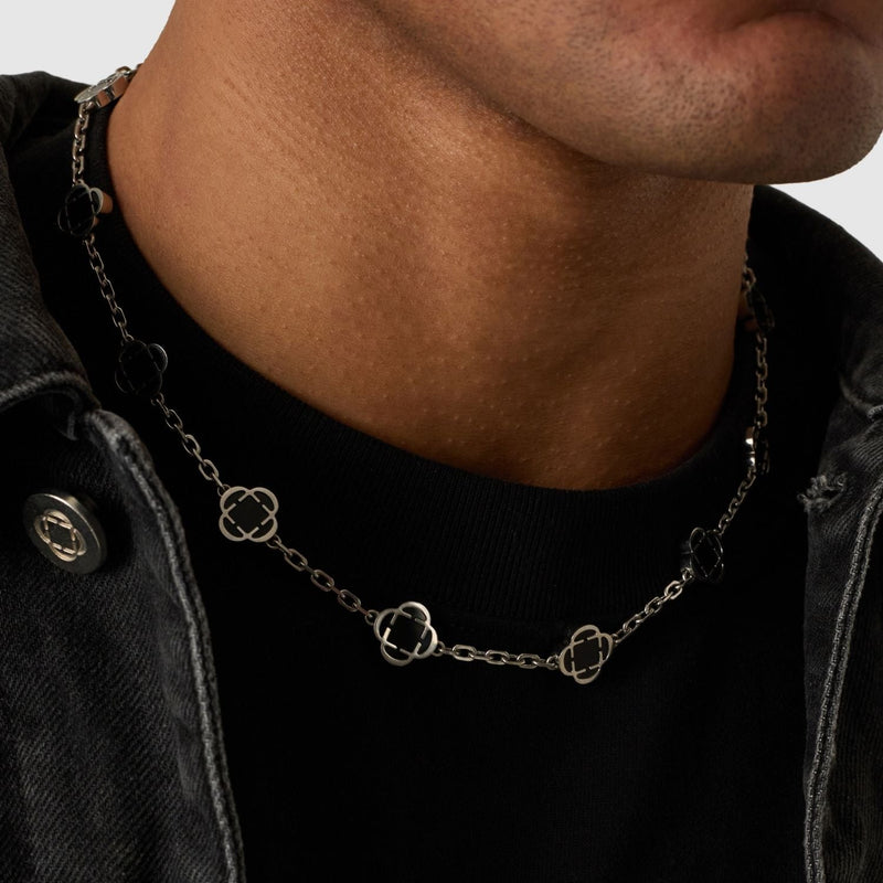 Onyx Clover Stone Necklace (Silver)