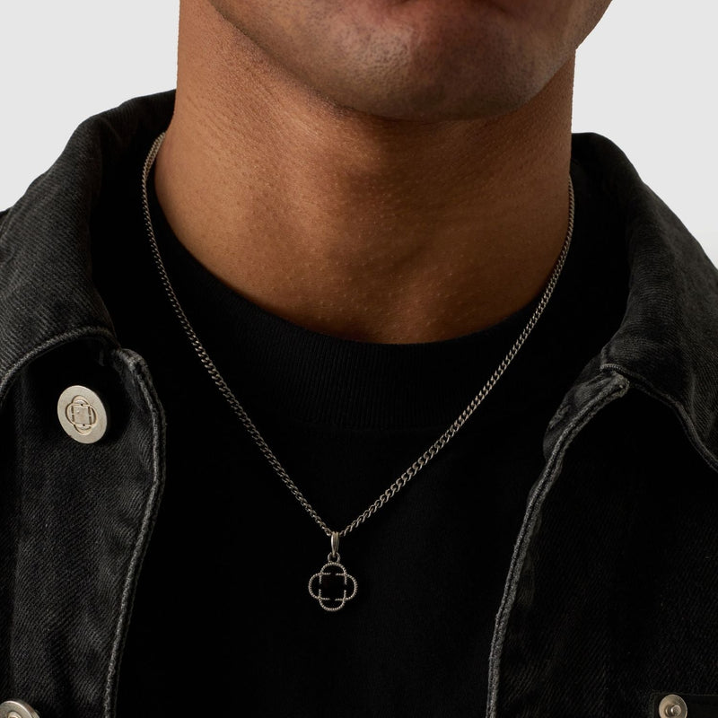 Onyx Clover Stone Pendant (Silver)